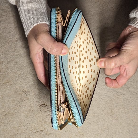 👛 Kate Spade Leather Wallet - Sky Blue - New, Never Used - Zipper - Picture 4 of 4
